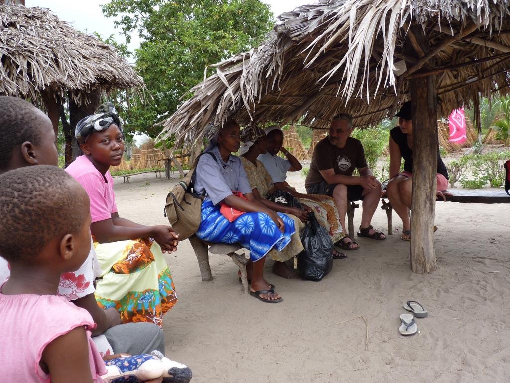 Besuch bei Aidswaisenfamilie.