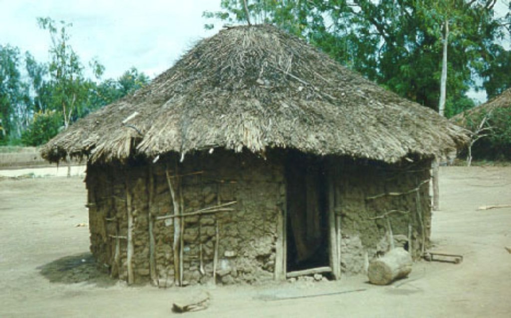 Toilet hut in Kulesa.